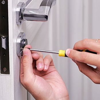 Emergency Lock & Key - The locksmiths offer the types of assistance to keep up with security in the business place. It is truly fundamental to keep your place sec - Keys & Locksmiths Near Me Emergency Lock & Key - The locksmiths offer the types of assistance to keep up with security in the business place. It is truly fundamental to keep your place sec - Keys & Locksmiths Near Me