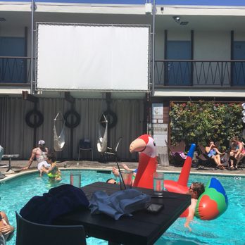 The Pearl Hotel - Pool party at the groove brunch. - San Diego, CA