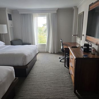Hilton Naples - Hotels Near Me - Naples, Florida Hilton Naples - Hotels Near Me - Naples, Florida