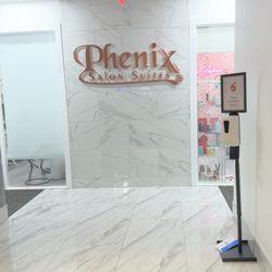 Chic Beauty Bar - Located inside phenix salon suites