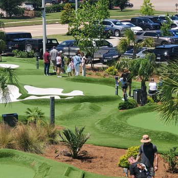BarTenders Eatery - Fun day at popstroke - Mini Golf Near Me - Katy, Texas