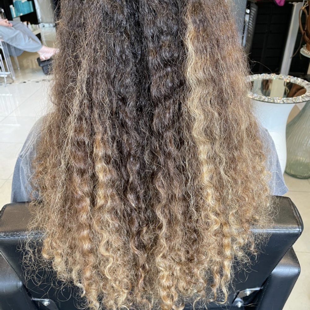 Damron Salon - Hair Salons Near Me - Austin, Texas Damron Salon - Hair Salons Near Me - Austin, Texas
