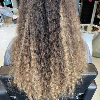 Damron Salon - Hair Salons Near Me - Austin, Texas