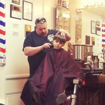 Johnny's Barber Shop - Barbers Near Me - La Crescenta, California
