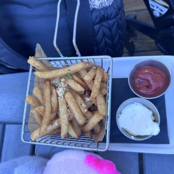 Clearwater Restaurant - Garlic Truffle Fries - New American Near Me - Newport, Oregon