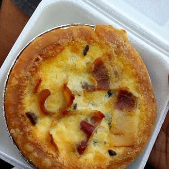 Sweet Revenge - Quiche w/ Bacon, Gruyere Cheese, Broccoli, and Mushrooms. - Desserts Near Me - Honolulu, Hawaii
