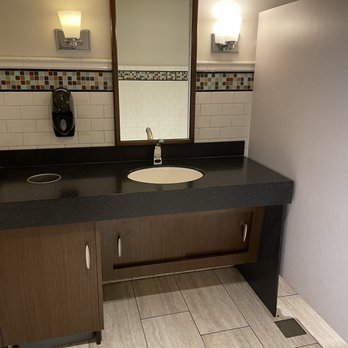 Corner Bakery Cafe - Clean, well-stocked ladies restroom... always a good sign that a restaurant cares! - Sandwiches Near Me - Overland Park, Kansas