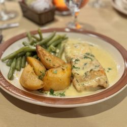 Piccolo Mondo - Salmon (nightly special)