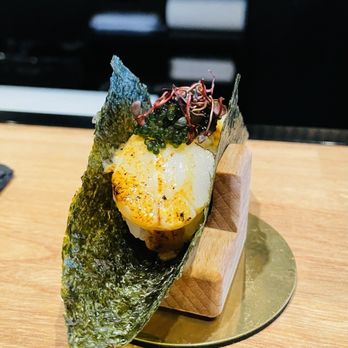 Oshi Nori - Aburi Scallop roll. - Sushi Bars Near Me - Vancouver, British Columbia