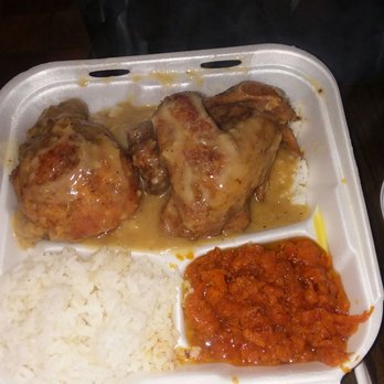 R Kitchen - Smothered chicken, yams and steamed rice - Soul Food Near Me - Lakewood, California R Kitchen - Smothered chicken, yams and steamed rice - Soul Food Near Me - Lakewood, California