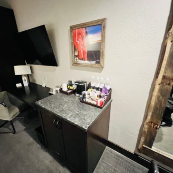The Firebrand Hotel - Hotels Near Me - Whitefish, Montana