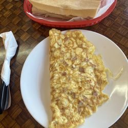 Santa Barbara Coffee Shop - Omelette with ham and swiss