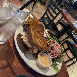 Ruben sandwich
