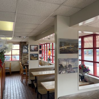 Istanbul Gyro & Kebab - Seating area - Mediterranean Near Me - Norfolk, Virginia Istanbul Gyro & Kebab - Seating area - Mediterranean Near Me - Norfolk, Virginia