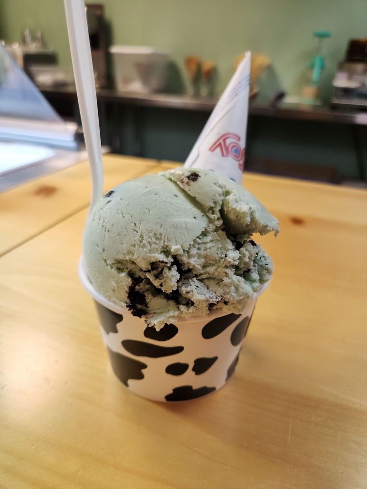 Bigfoot Fudge Factory Logo