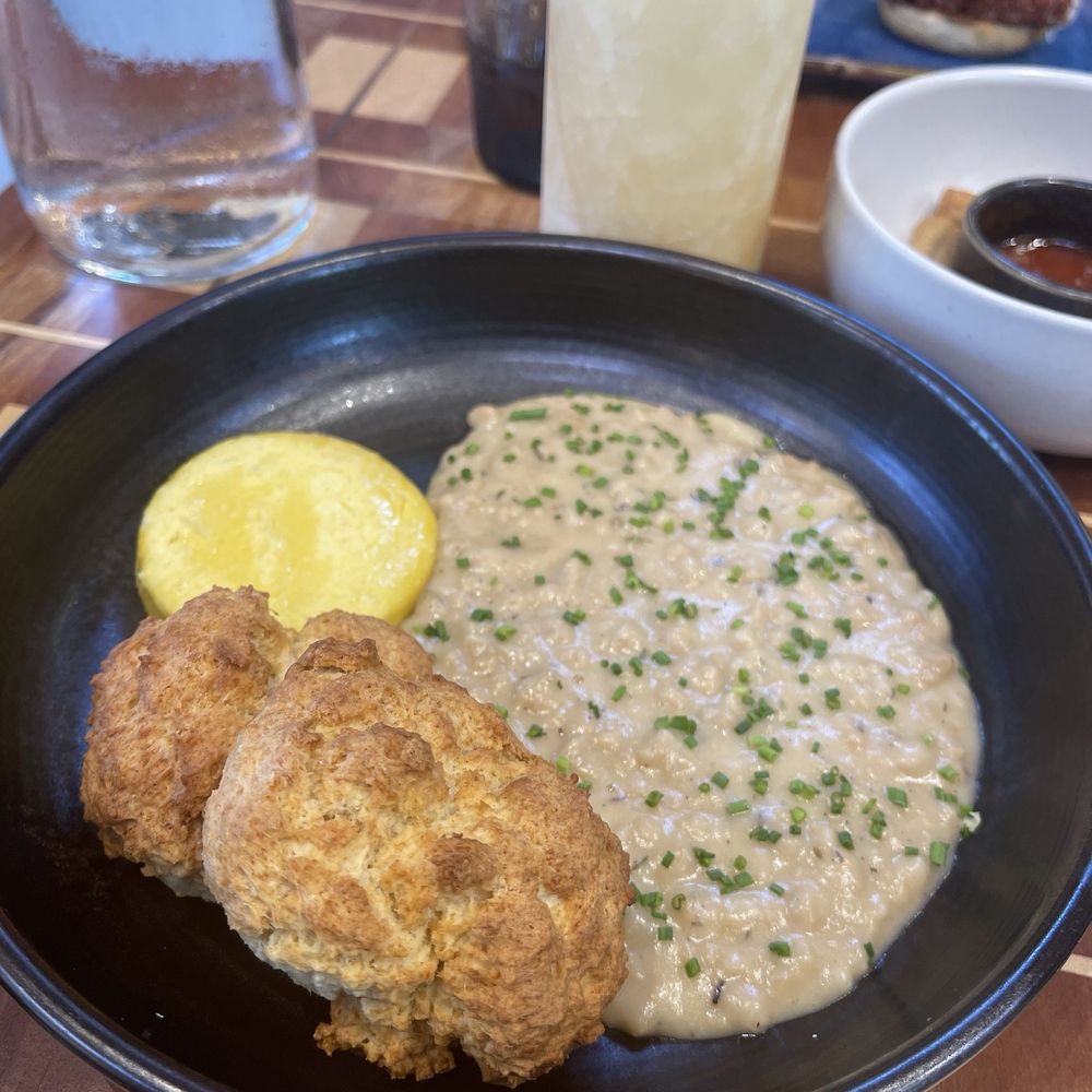 Twelvemonth - Biscuit & Gravy - Vegan Near Me - Burlingame, California Twelvemonth - Biscuit & Gravy - Vegan Near Me - Burlingame, California