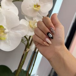 Nail Bar Studio