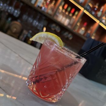 Vye Cocktail Lounge - Cocktail Bars Near Me - Kansas City, Missouri