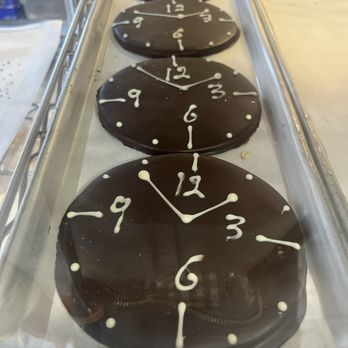 Silver Moon Bakery - Bakeries Near Me - New York, New York