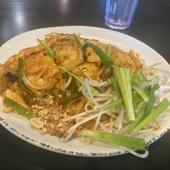 Moo Dang - Pad Thai - Thai Near Me - Reno, Nevada