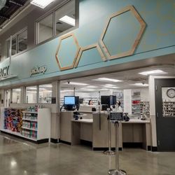 QFC Pharmacy - Counter