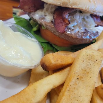 Waffle Farm - Ca type burger with a smear of avocado - Breakfast & Brunch Near Me - Lincoln, California