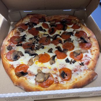 Raffallo's Pizza - Pizza Near Me - Los Angeles, California Raffallo's Pizza - Pizza Near Me - Los Angeles, California
