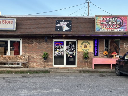 Mystic Mountain Pizza by null