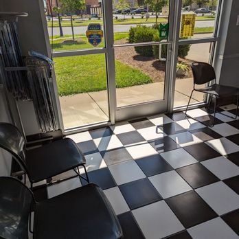 Valvoline Instant Oil Change - Oil Change Stations Near Me - Monroe, North Carolina