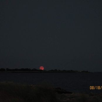 East Islip Marina - Further view the moon setting crazy orange / blood moon - Marinas Near Me - East Islip, New York East Islip Marina - Further view the moon setting crazy orange / blood moon - Marinas Near Me - East Islip, New York