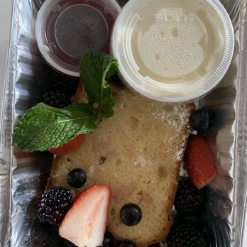 Peaches - Pound cake with berries and cream - Southern Near Me - Brooklyn, New York Peaches - Pound cake with berries and cream - Southern Near Me - Brooklyn, New York