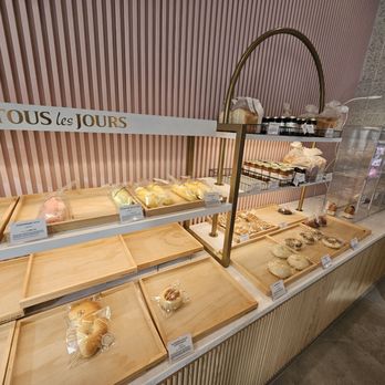 Tous Les Jours - Bakeries Near Me - Stevenson Ranch, California