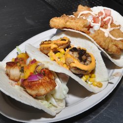 Off the Hook Bar & Grill - Triple Threat Tacos amazing