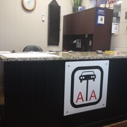 Andrew's Automotive - Front desk