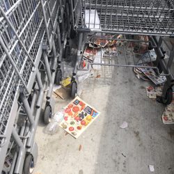 ALDI - Trash. Near carts