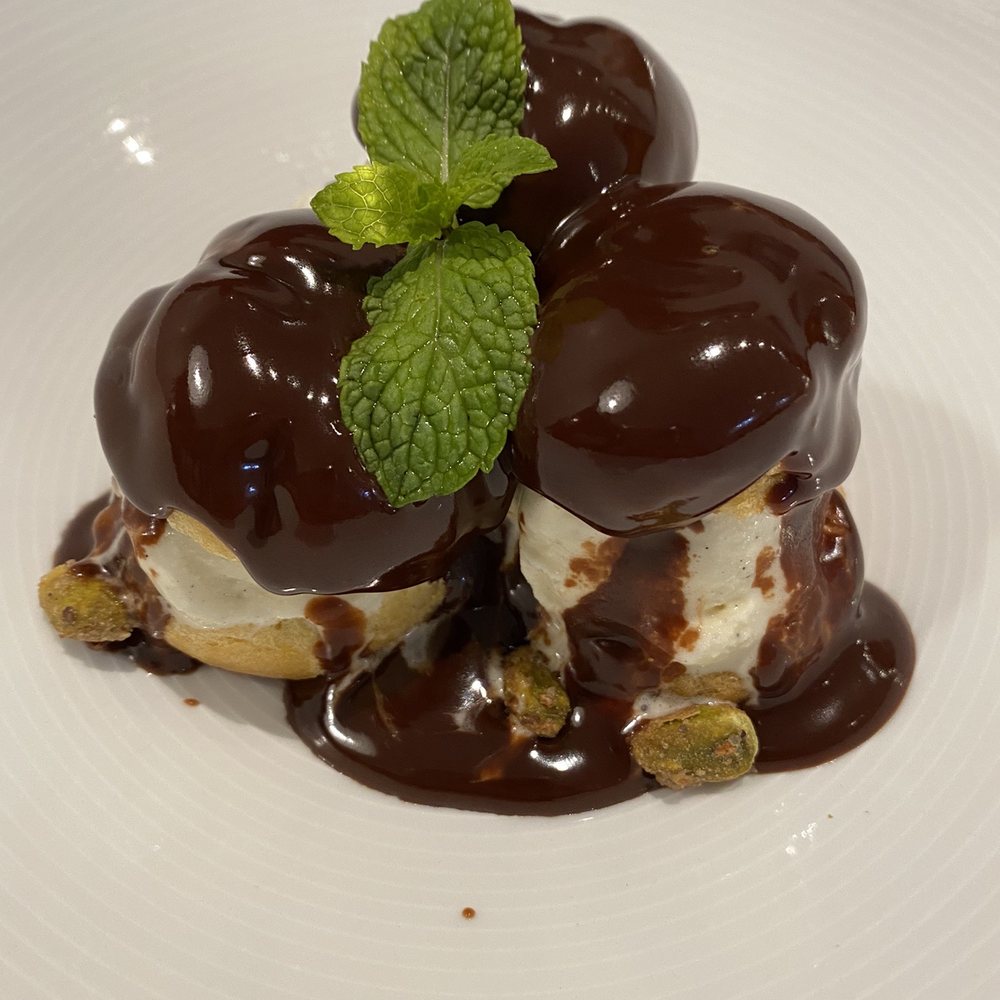 Bogart's Cafe - Profiteroles - Breakfast & Brunch Near Me - Honolulu, Hawaii Bogart's Cafe - Profiteroles - Breakfast & Brunch Near Me - Honolulu, Hawaii