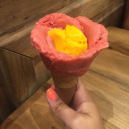 Strawberry and mango. Nice and refreshing