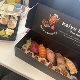 Yellowtail Roll, Kiku Sushi (5pcs) with Spicy Tuna Roll Yellowtail Roll, Kiku Sushi (5pcs) with Spicy Tuna Roll