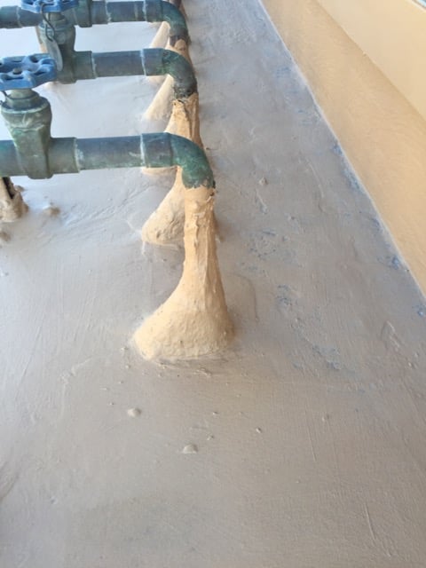 Slide of Bilt-Well Roofing