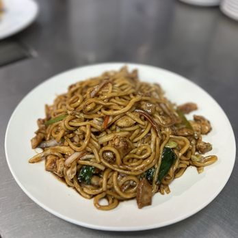 Great Wall Chinese Restaurant - Chicken Chow Mein - Chinese Near Me - Sonora, California Great Wall Chinese Restaurant - Chicken Chow Mein - Chinese Near Me - Sonora, California