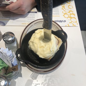 HashTAG - Central Park - Cinnamon Roll - Breakfast & Brunch Near Me - Denver, Colorado