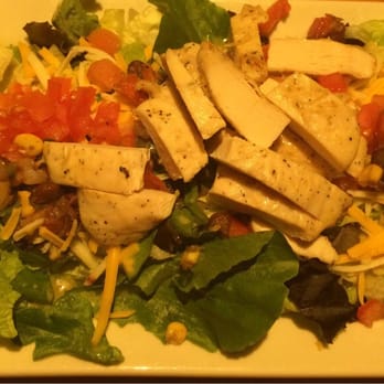 Chili's - Grill chicken salad - Tex-Mex Near Me - Auburndale, Florida