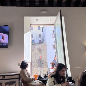 Oteiza Coffee Shine - Coffee & Tea Near Me - Granada, GR Oteiza Coffee Shine - Coffee & Tea Near Me - Granada, GR