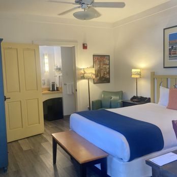 Sonoma Creek Inn - Loved our room! - Hotels Near Me - Sonoma, California Sonoma Creek Inn - Loved our room! - Hotels Near Me - Sonoma, California