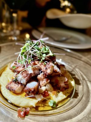 TRATA ON THE RIVER - Updated May 2025 - 141 Photos & 78 Reviews - 701