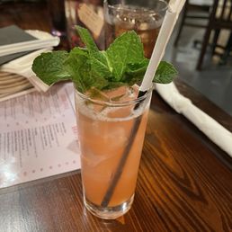Spiked raspberry lemonade