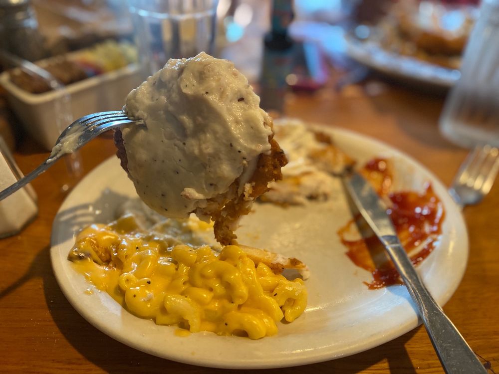 CRACKER BARREL OLD COUNTRY STORE Updated August 2024 186 Photos