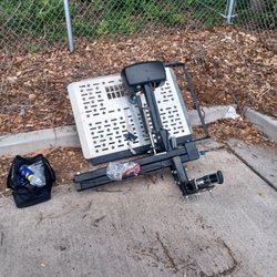 Platinum Towing and Recovery - Robert help remove scooter lift and moved to curb