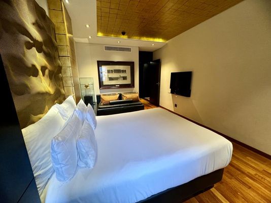 Claris Hotel & Spa, SLH Hotel by null