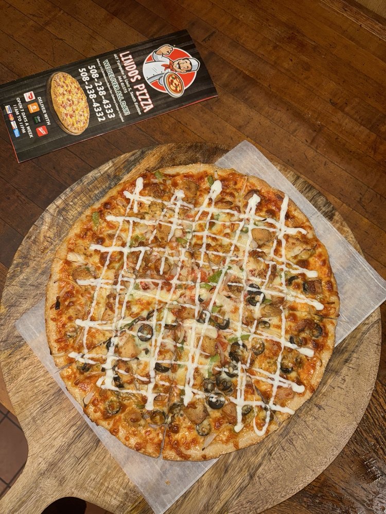 Food from Lindos Pizza